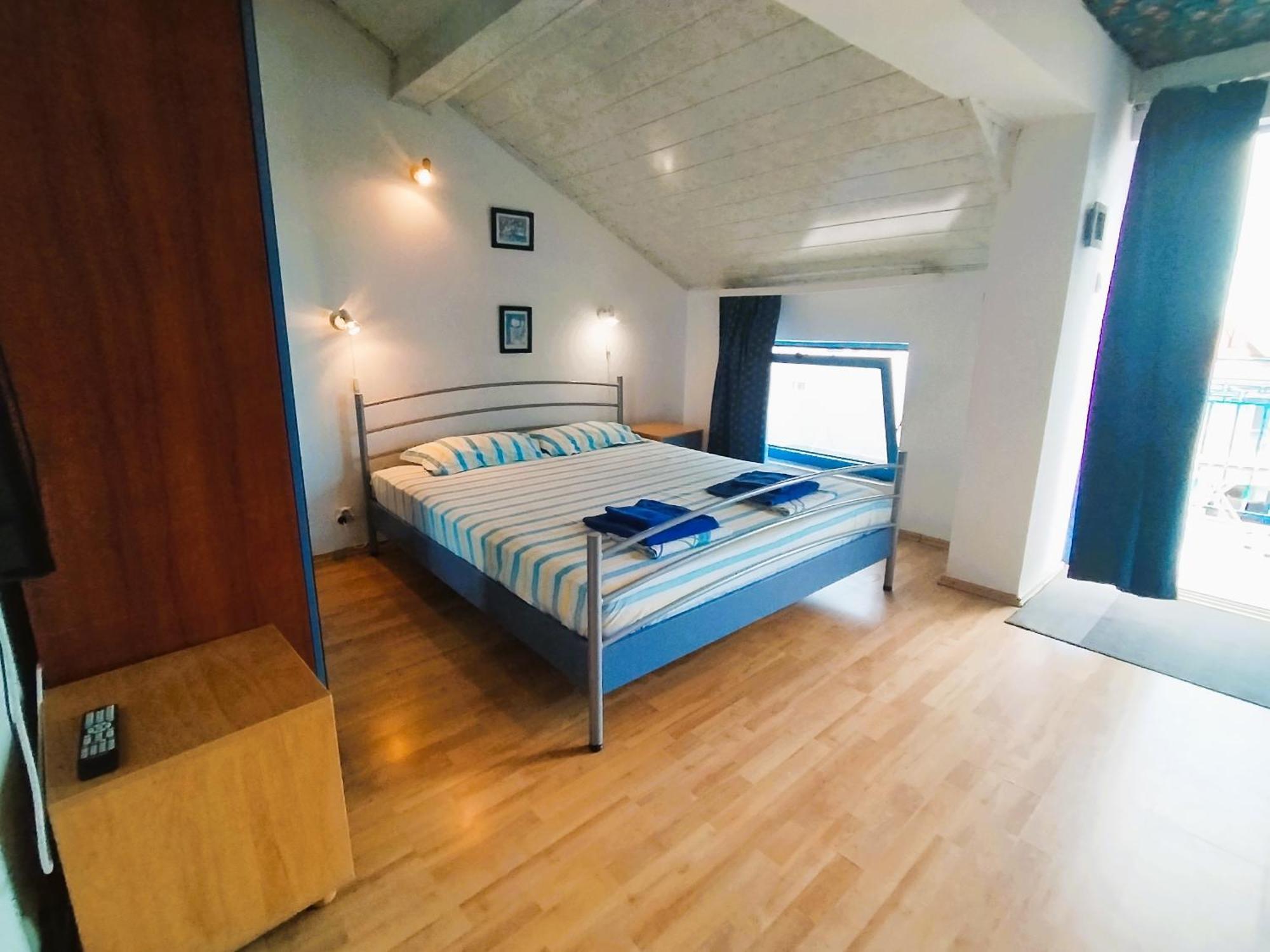 Lira Sto Apartments Pomorie Exterior foto